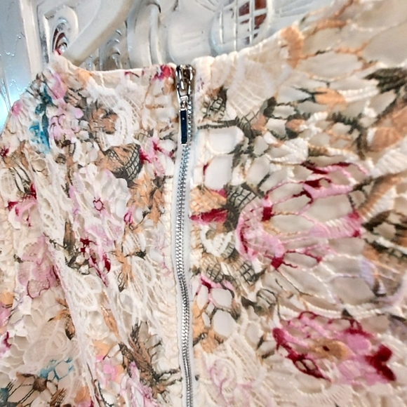 Nanette Lepore, Floral, Lace, Zip-up, Blouse - Picture 8 of 9